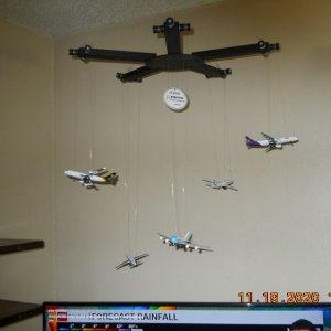 custom model airplane hanger.JPG